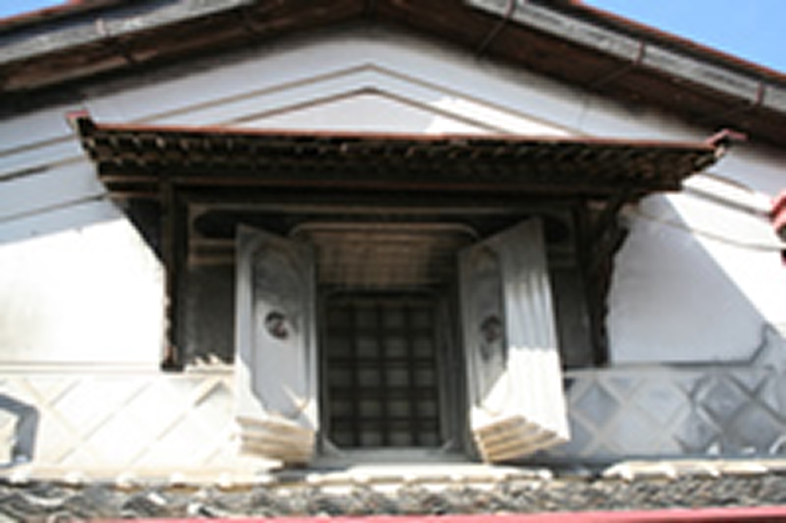 【20%割引】海老喜 蔵の資料館